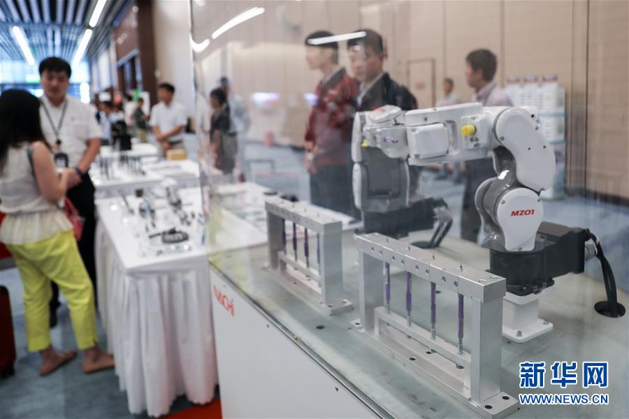 “可爱的中国”之阿昌族：揭开中国四大名刀之一户撒刀的神秘