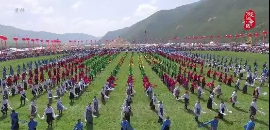 “可爱的中国”之藏族：这里的姑娘会织“彩虹”