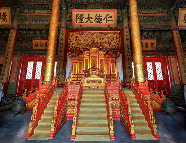 北京故宫的这把乾隆宝座 竟出自他之手
