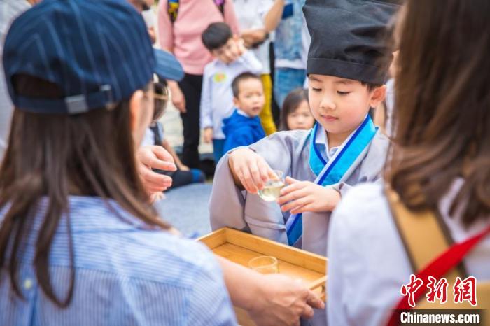 古风经济“出圈”成旅游市场新增长点