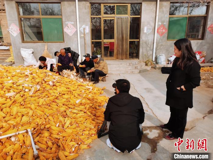 山西太原为方言“建馆” 留住乡音中的乡情