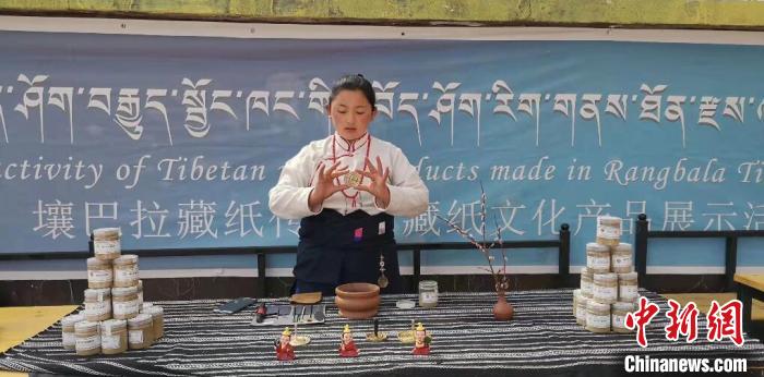 “00后”藏陶手艺人卓觉玛:用短视频讲好家乡故事