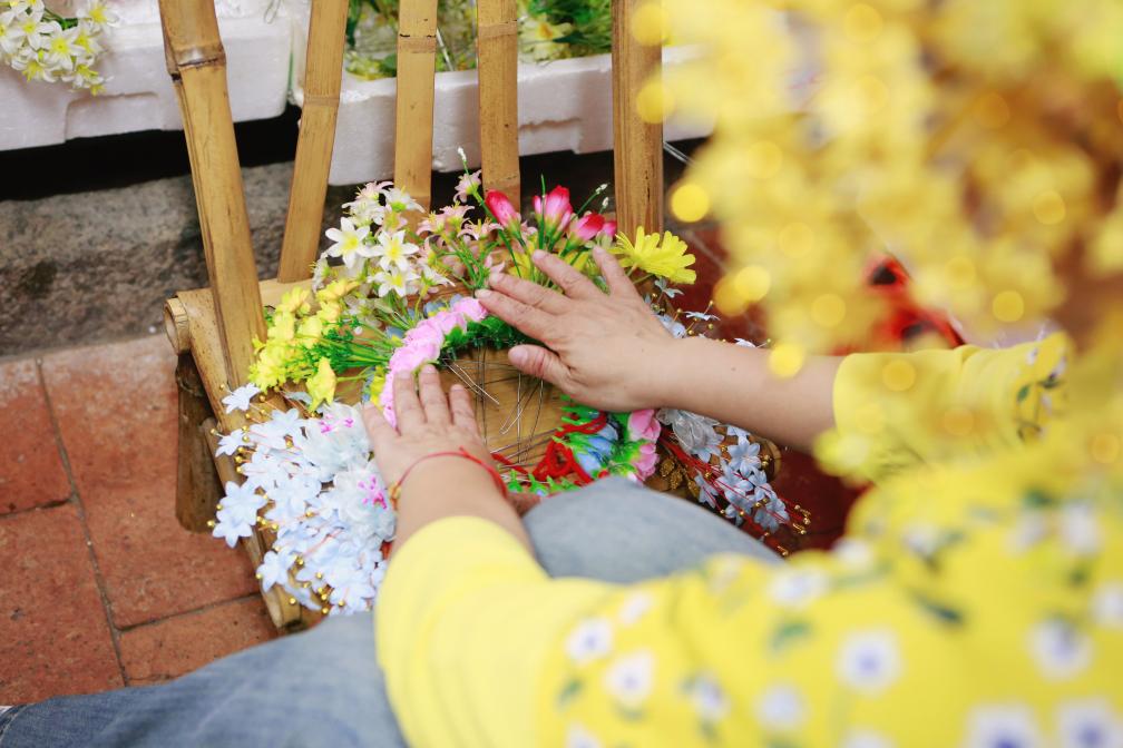 福建泉州：蟳埔女簪出“共富花”