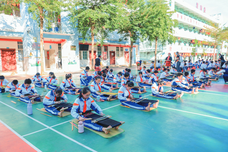 非遗进校园：新教法、新学法相得益彰