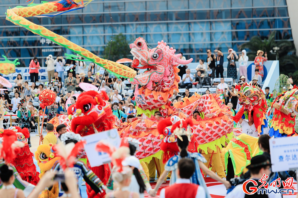 中国成都国际非遗节丨开幕巡游亮点多 一起捕捉四大篇章华彩瞬间