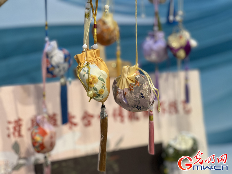 中国成都国际非遗节丨走进成都十二月市 感受千年商脉的智慧活力