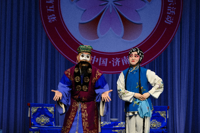又闻梨园传新声