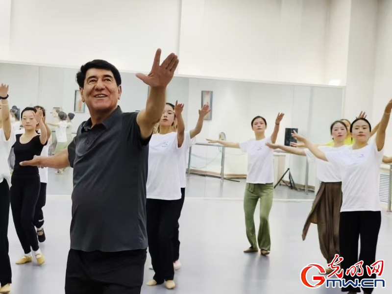 研培十年行 非遗正青春丨走进乐舞光华中的青春对话