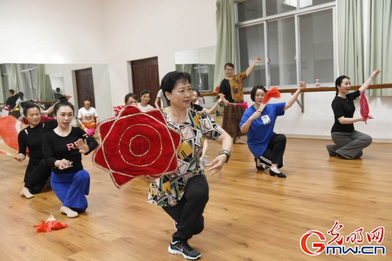 研培十年行 非遗正青春丨走进乐舞光华中的青春对话