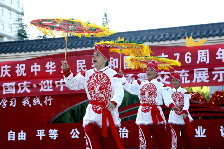 中秋国庆文艺里有着浓浓的家国情