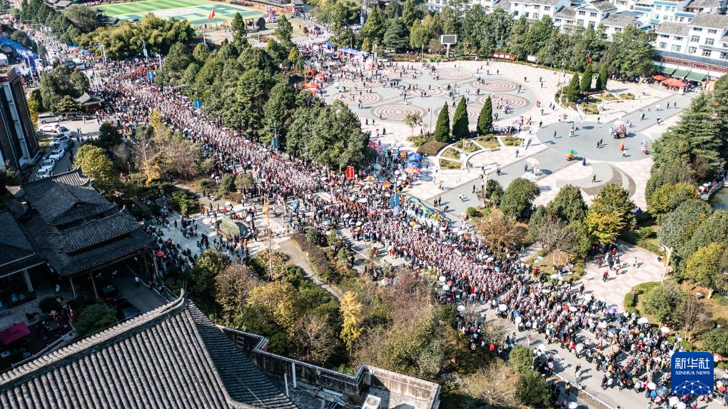 贵州雷山：欢庆苗年