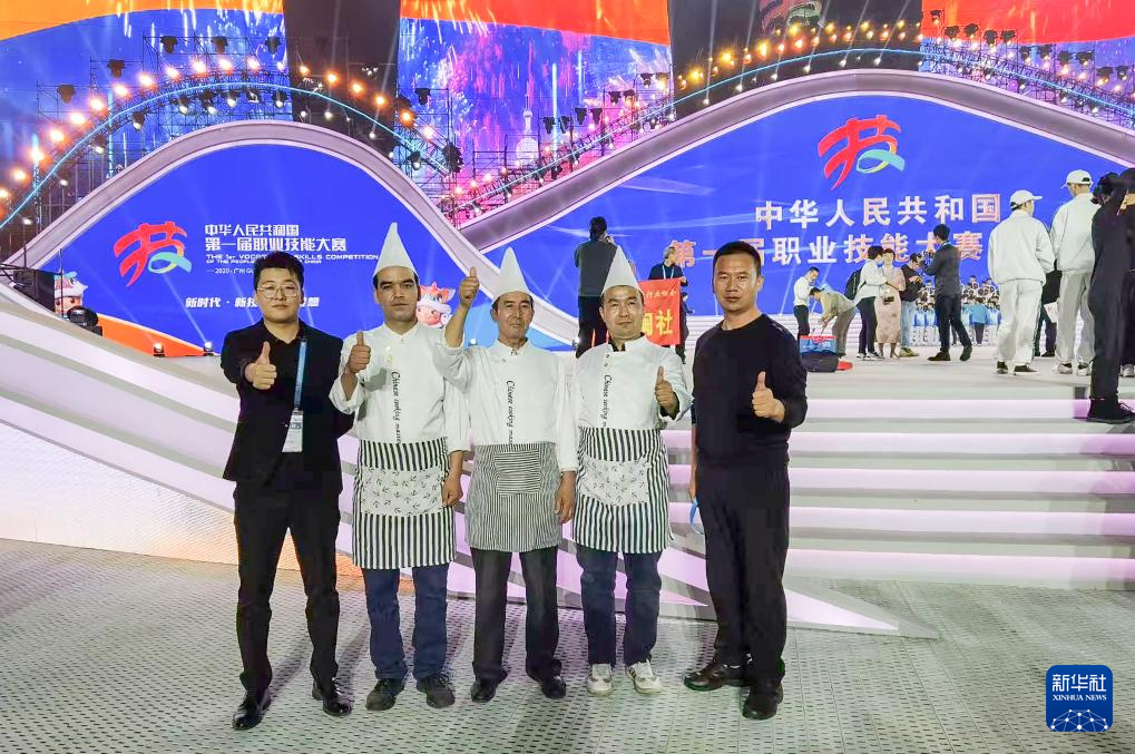 老城馕香飘四海 古老技艺焕新生
